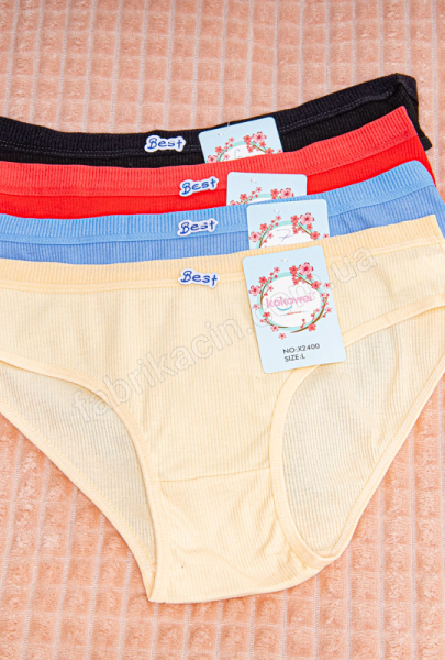 Труси однотонні р-р: 46-52 колір: бежевий