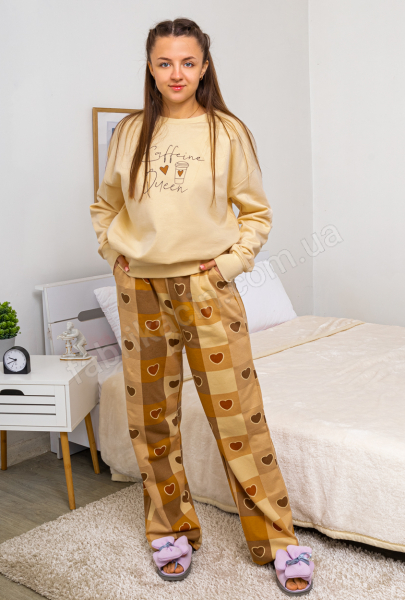 Пижама на байке Coffeine Queen р-р: 46-58 цвет: бежевый