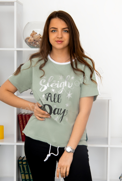 Футболка DAY со стразами OneSize цвет: зеленый